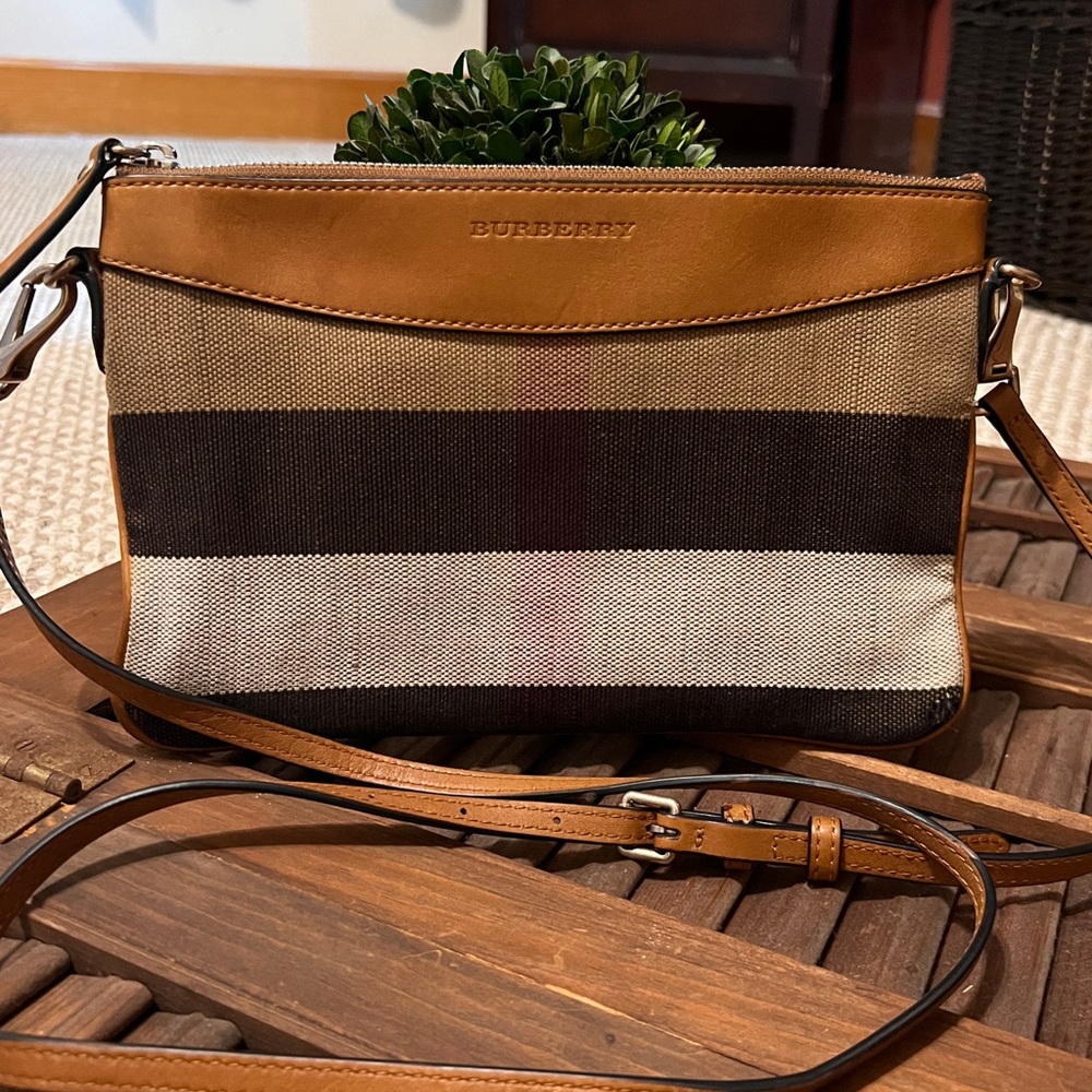 Burberry Crossbody purse